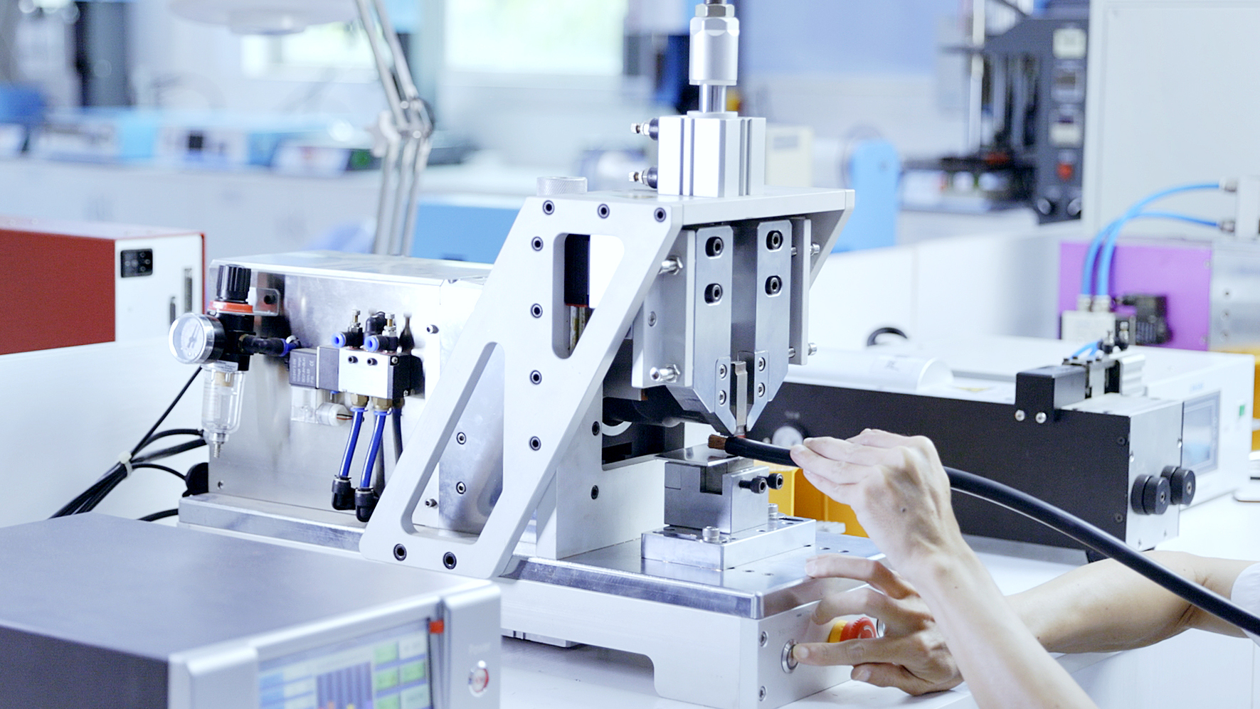 维修出故障的Branson超声波焊接机？找玩滚球的十大靠谱平台维修(图1)